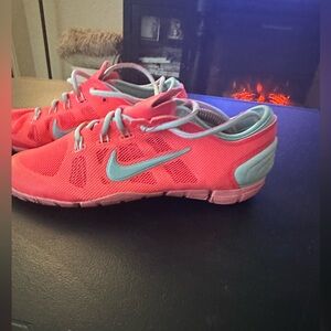 Nike Women’s Coral Mesh Athletic Sneakers with Mint Accents